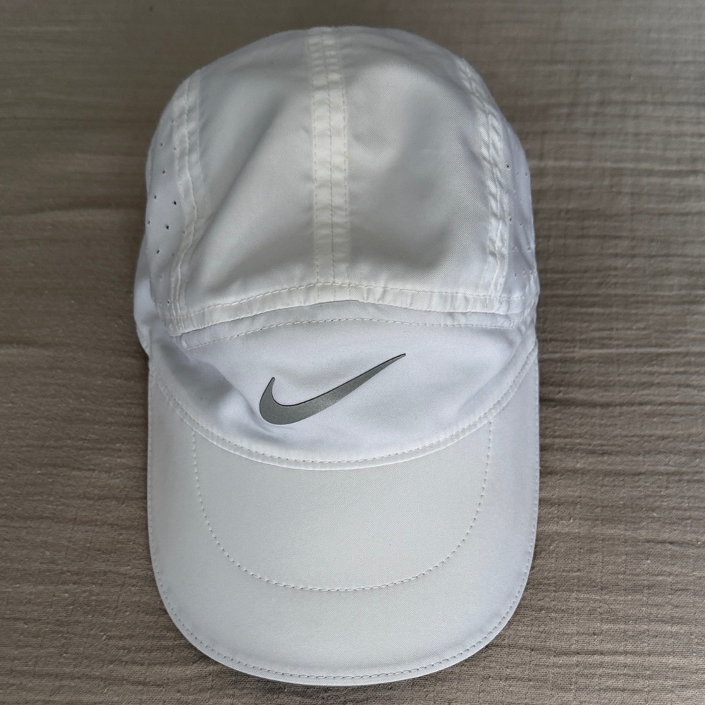 Nike Tailwind Classic White Cap with Silver Swoosh